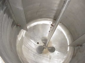 mixing impeller - in tank
