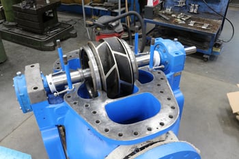 Staggered vane impeller